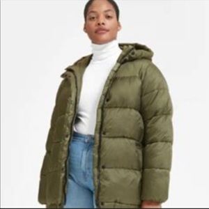 Everlane ReNew Puffy Puff Coat